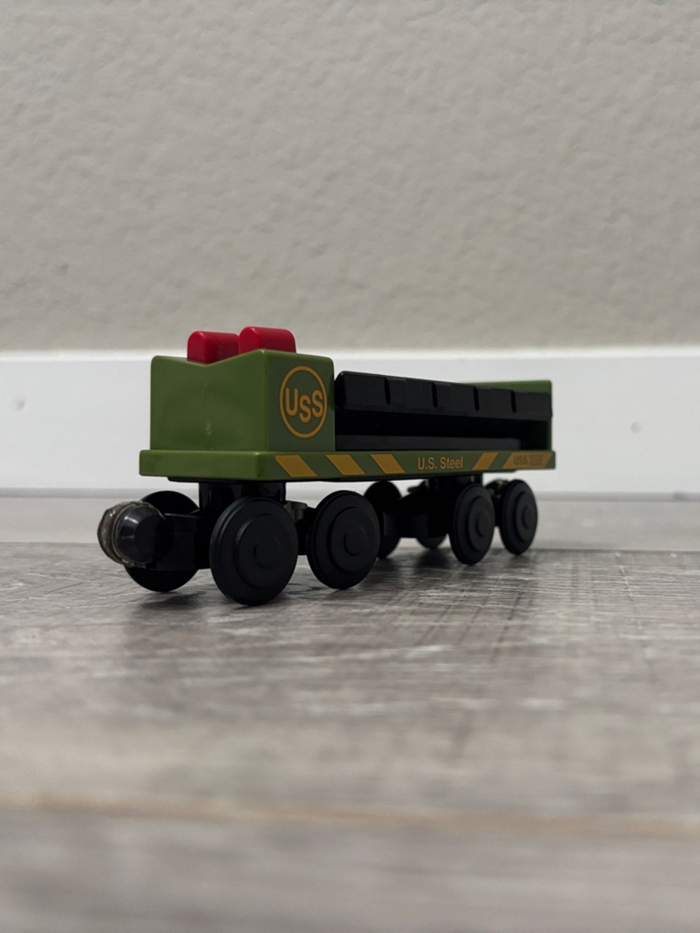 Load Em Up US Steel Car by Lionel - Picture 2 of 8